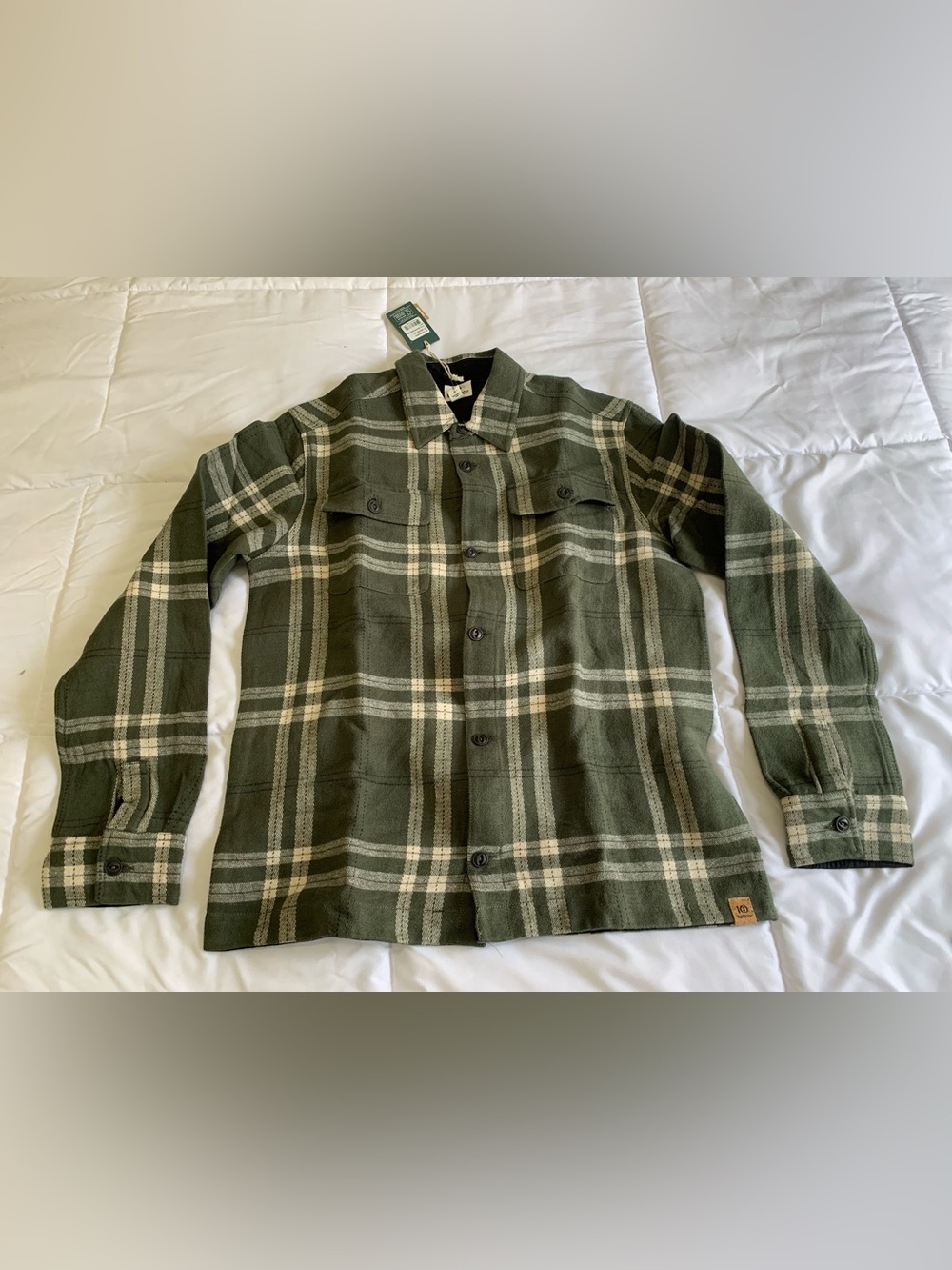 New with tags, tentree flannel shirt size small